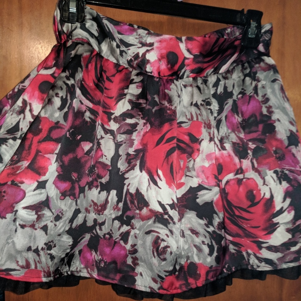 Women's rose skirt